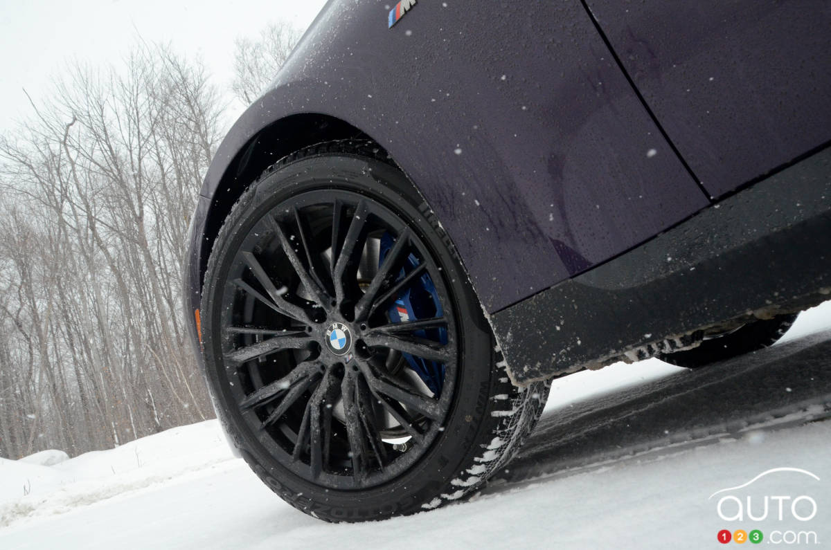 Pneu Pirelli Sottozero sur une BMW M2