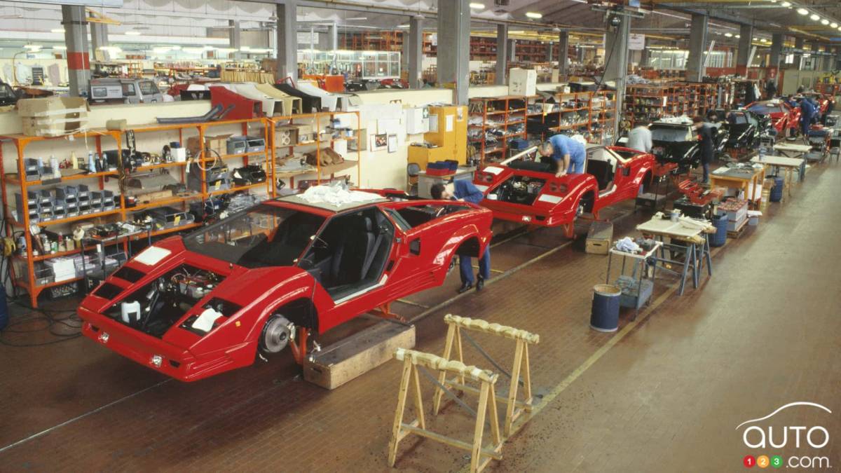 Production de la Countach de Lamborghini, dans les années 70