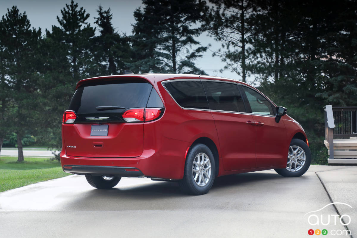 Chrysler Grand Caravan 2025, trois quarts arrière