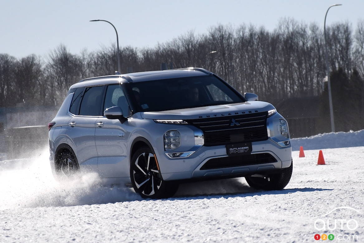 Le Mitsubishi Outlander PHEV 2024