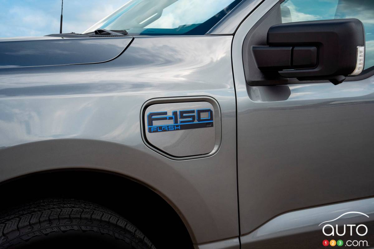 Le Ford F-150 Lightning 2024, écusson