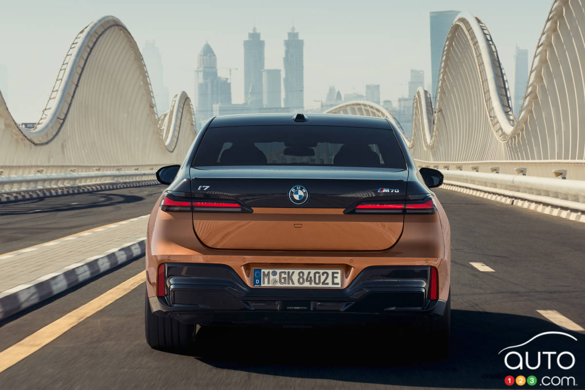 La BMW i7