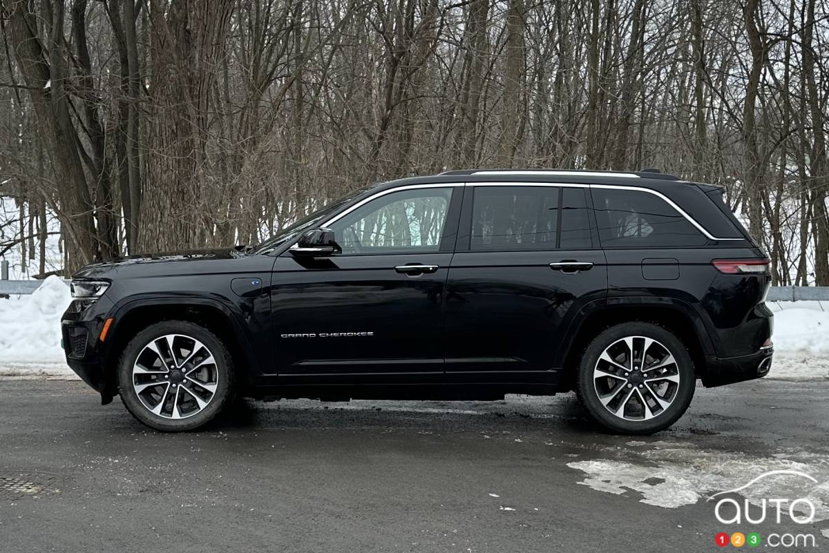 Jeep Grand Cherokee 4xe, de profil