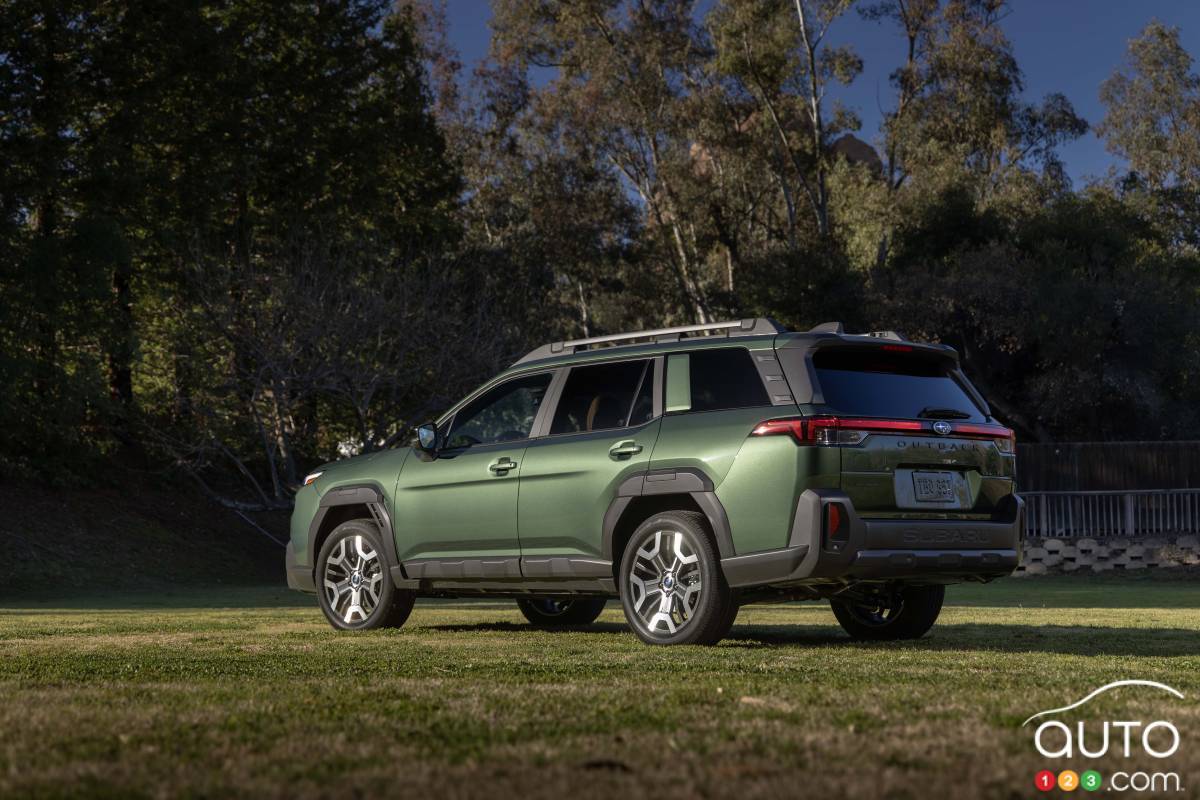 Le Subaru Outback 2026, trois quarts arrière