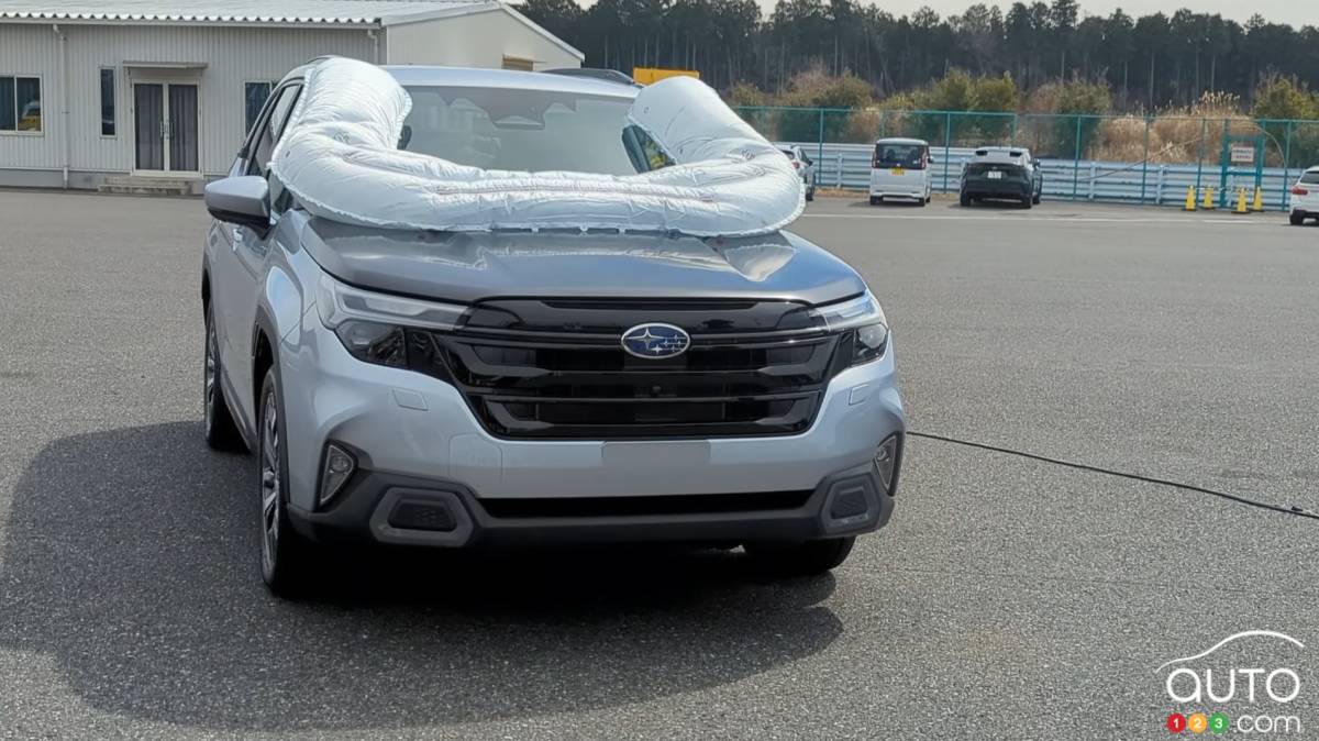 Le Subaru Forester 2025, avec le coussin déployé