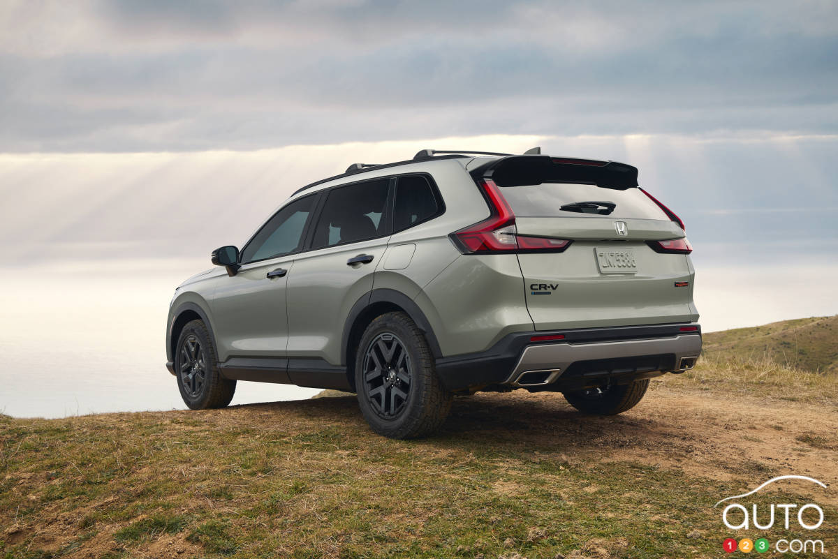 Le Honda CR-V TrailSport 2026, trois quarts arrière