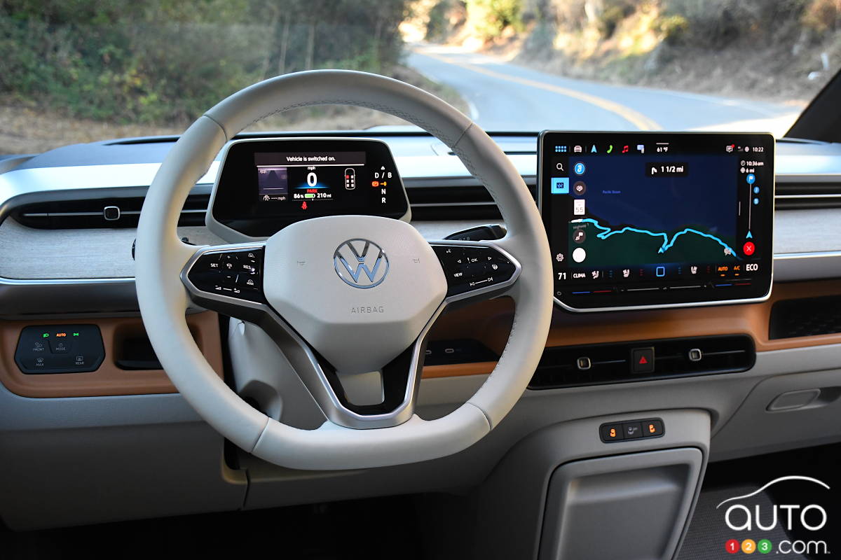 Volkswagen ID. Buzz 2025, volant, écran multimédia