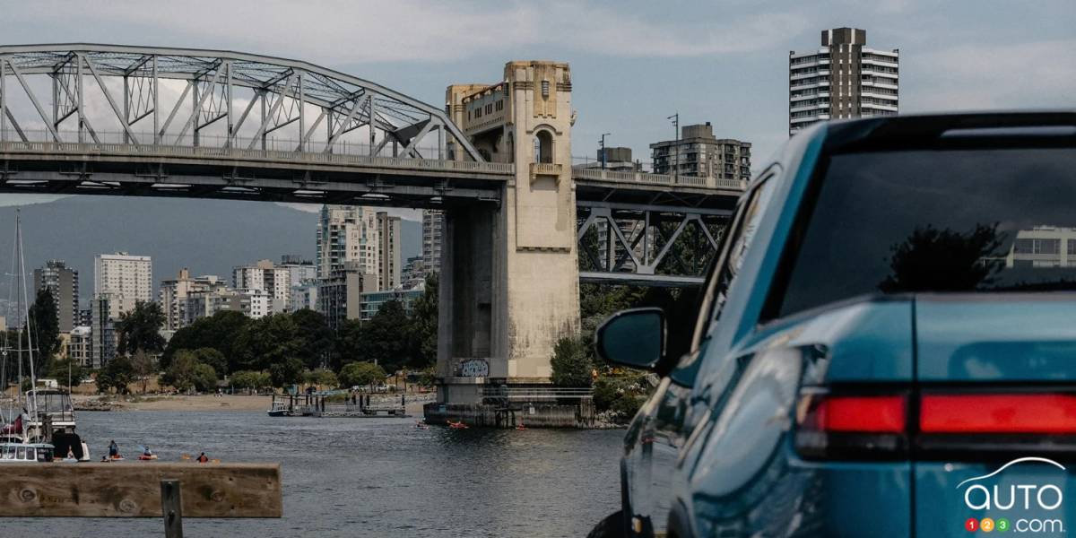 Un véhicule électrique Rivian à Vancouver